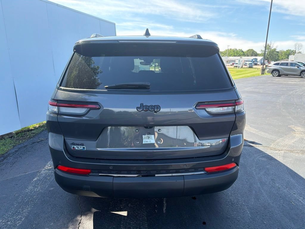 Used 2024 Jeep Grand Cherokee L Laredo AWD/4WD image 9