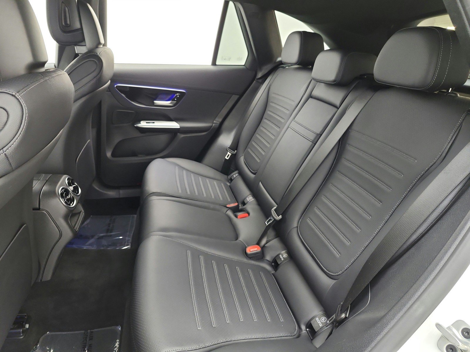 Used 2025 Mercedes-Benz GLC 350e 4MATIC image 21