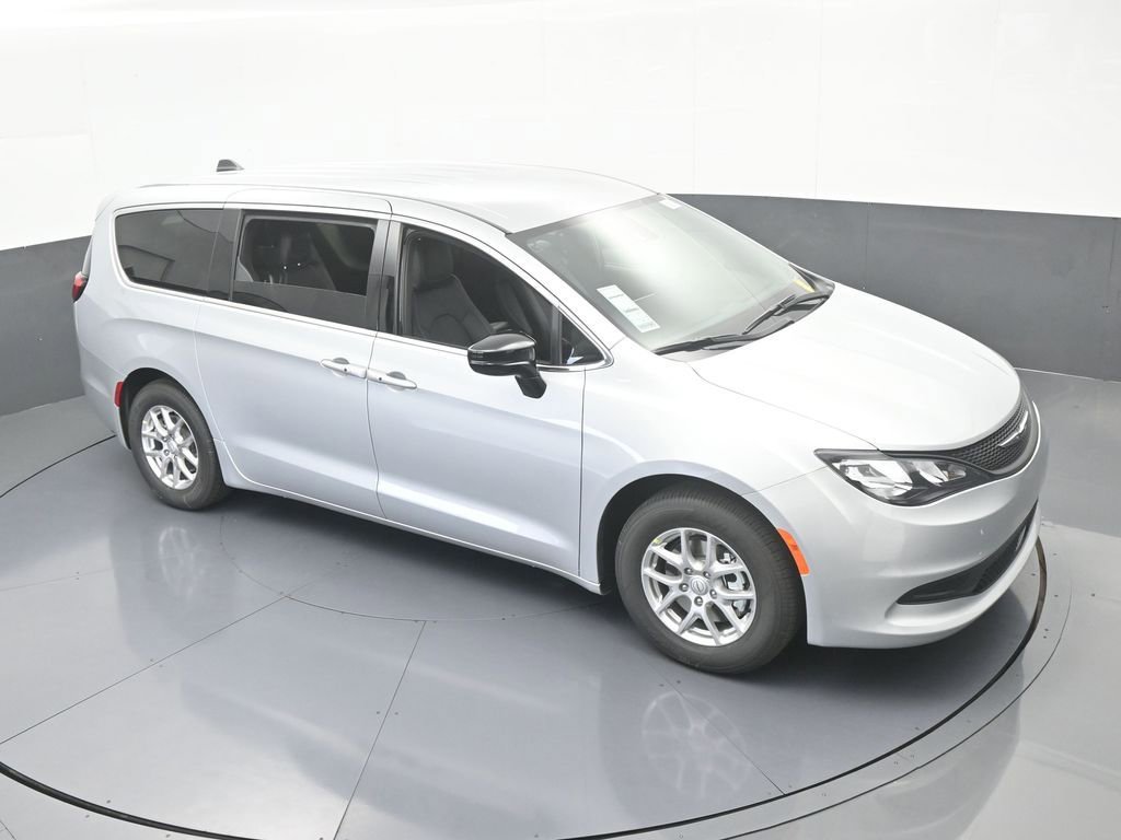 New 2026 Chrysler Voyager LX image 50