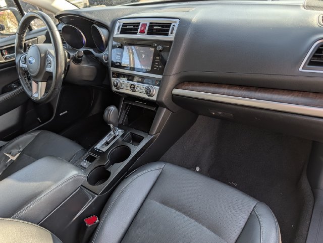 Used 2017 Subaru Outback 2.5i Limited AWD/4WD image 34