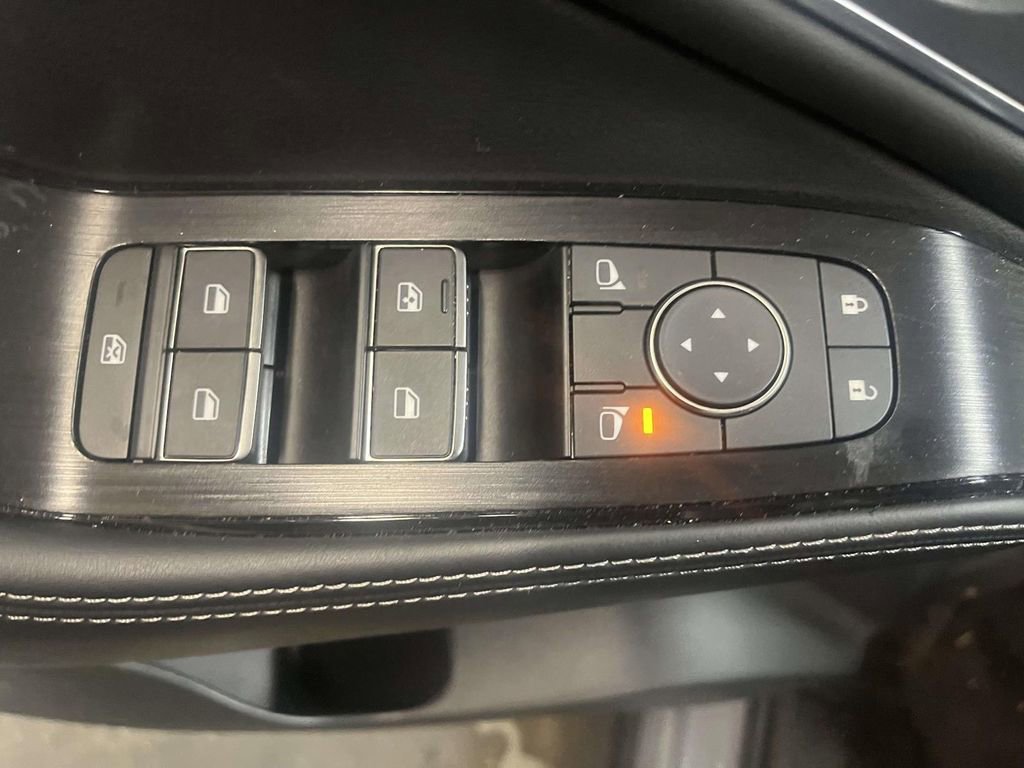 Used 2024 Nissan Rogue Platinum w/ Platinum Premium Package image 14