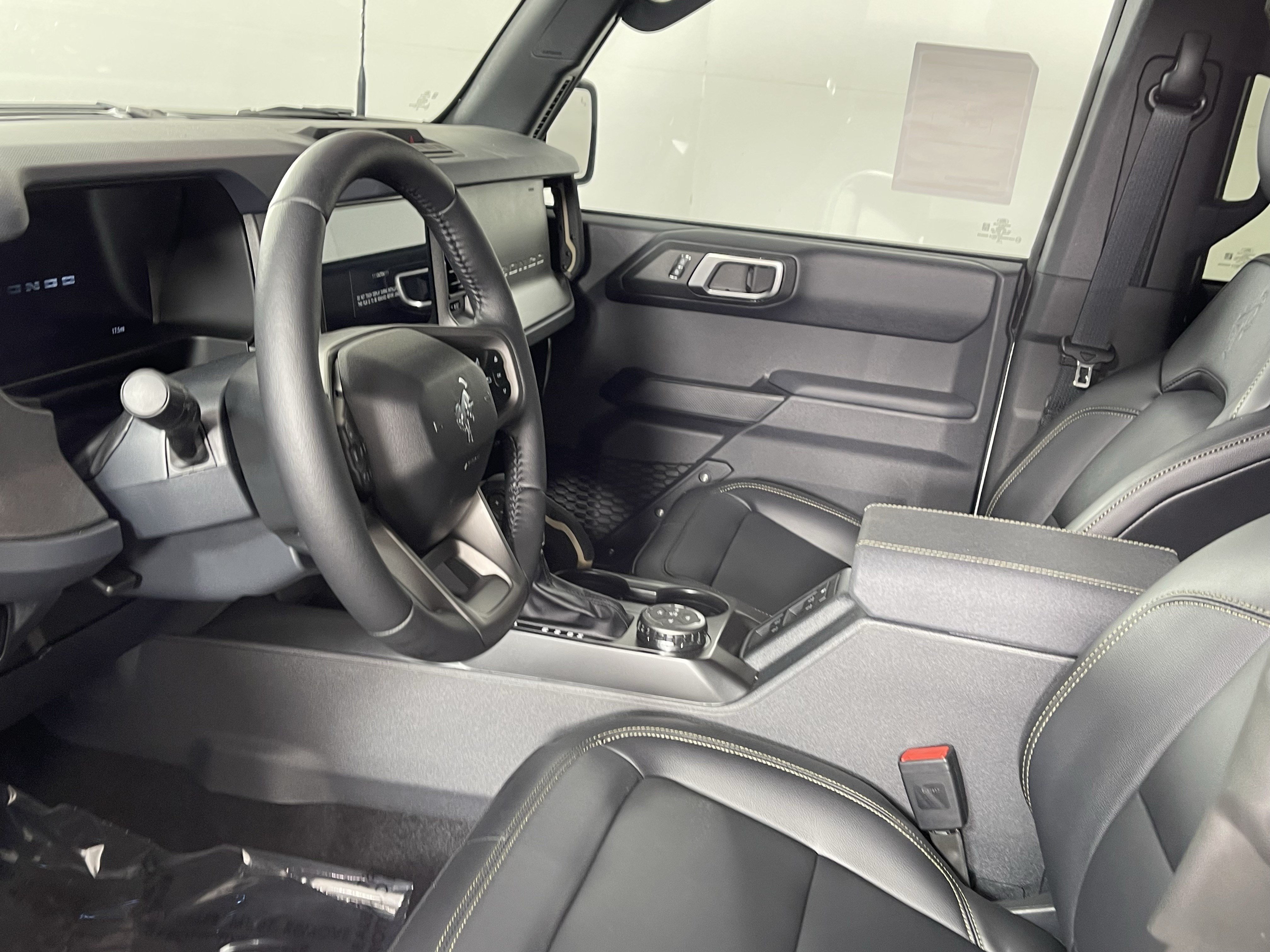 New 2026 Ford Bronco Badlands w/ Sasquatch Package AWD/4WD image 10