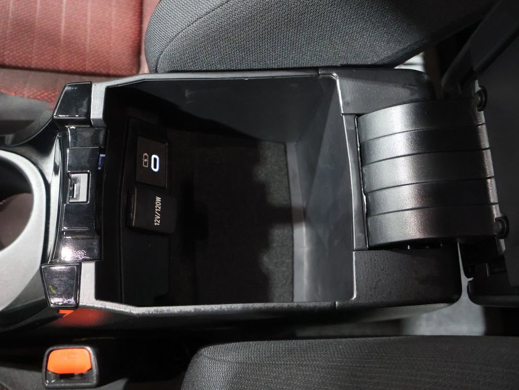 Used 2025 Toyota Corolla SE image 31