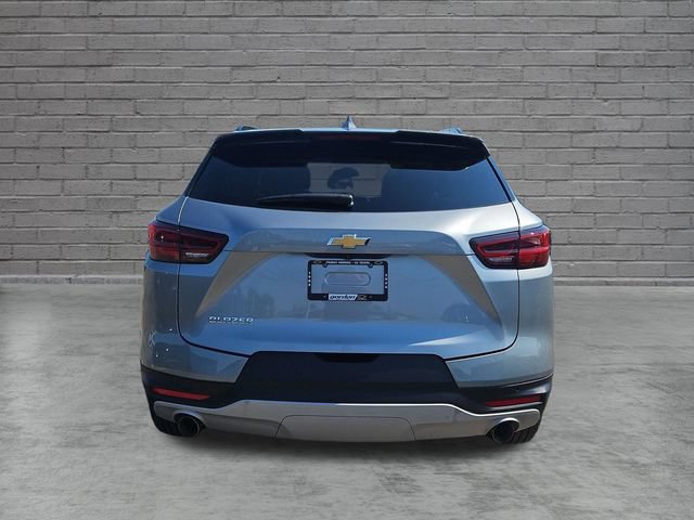 Used 2024 Chevrolet Blazer LT w/ Convenience Package FWD image 4
