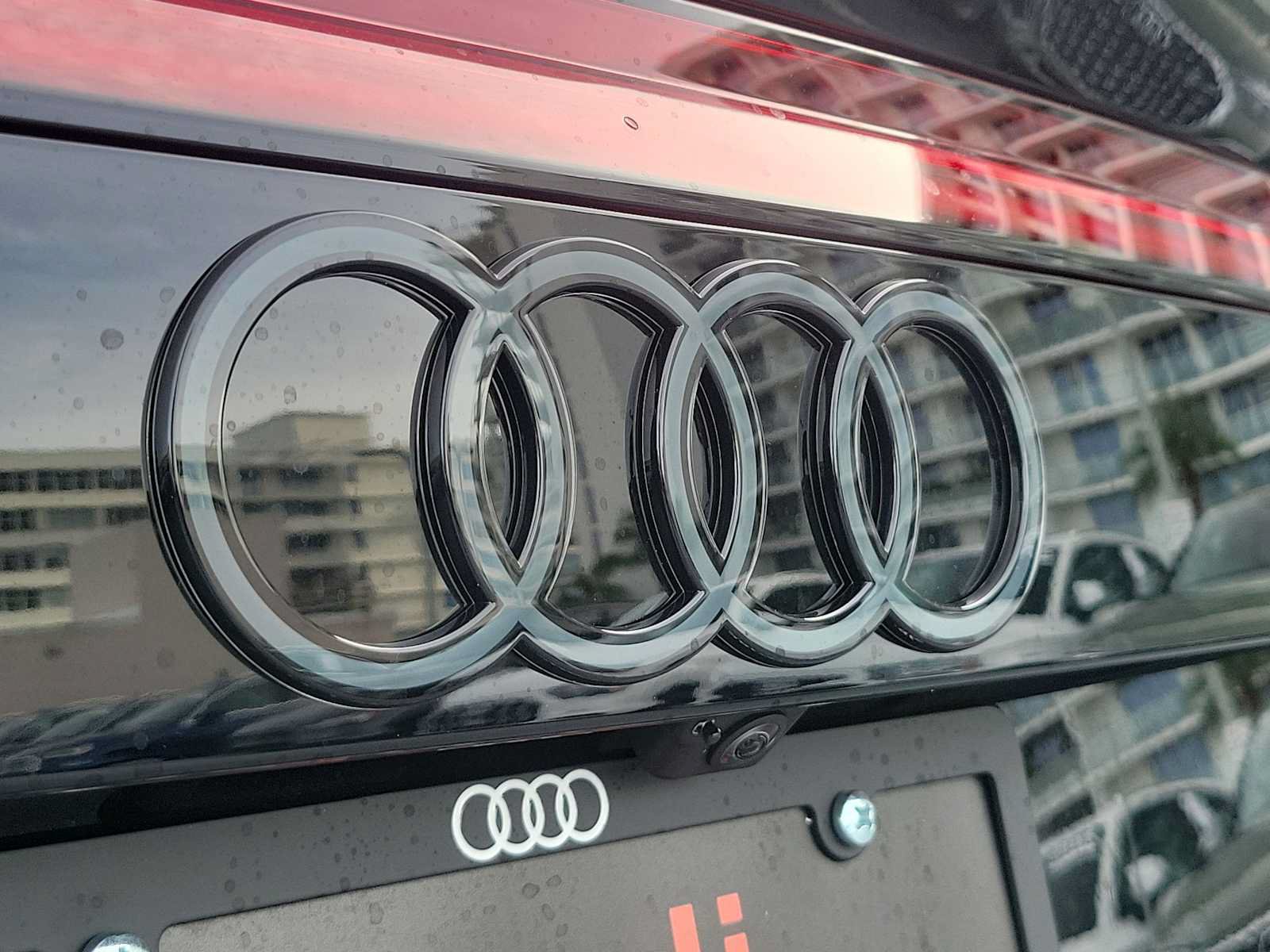 New 2026 Audi SQ8 Prestige AWD/4WD image 10