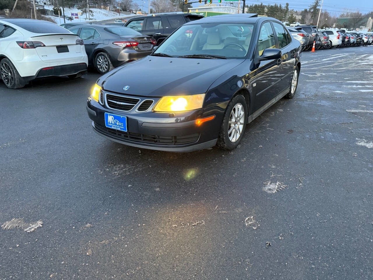 Used 2004 Saab 9-3 Linear image 2