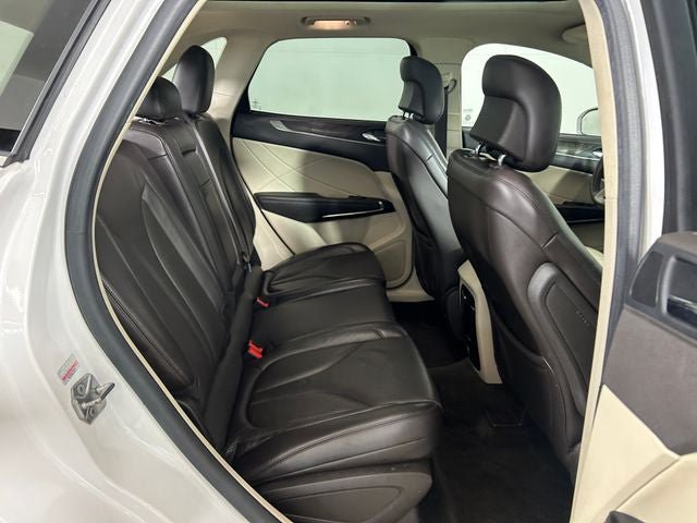 Used 2017 Lincoln MKC Reserve AWD/4WD image 28