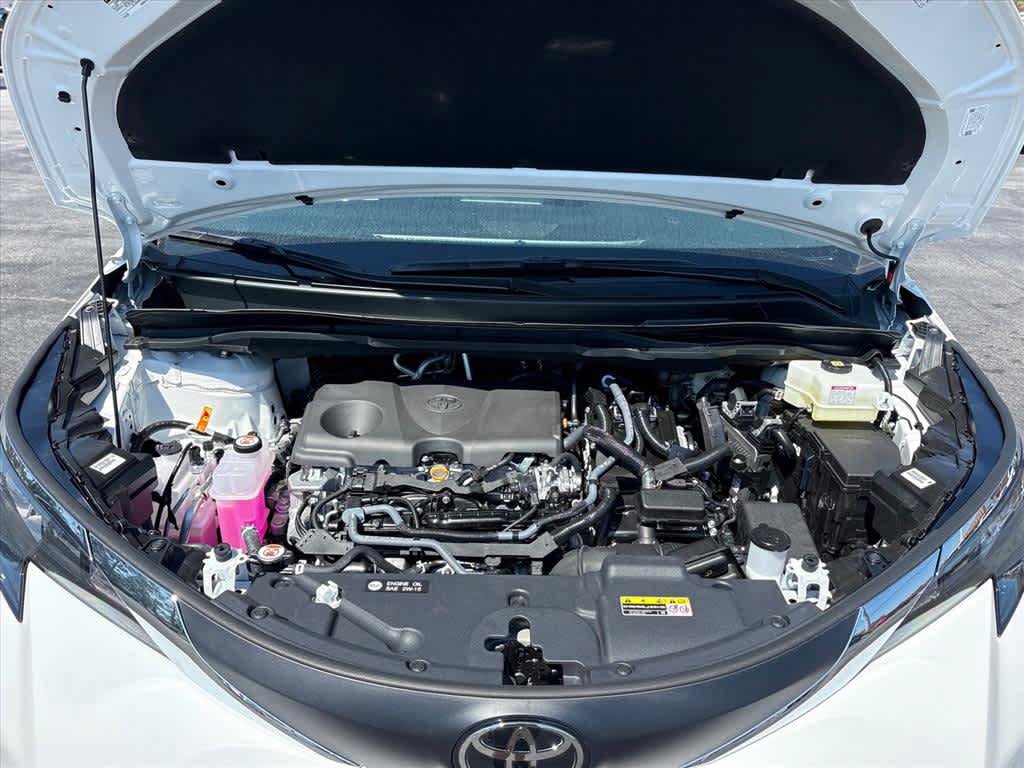 New 2026 Toyota Sienna LE FWD image 32