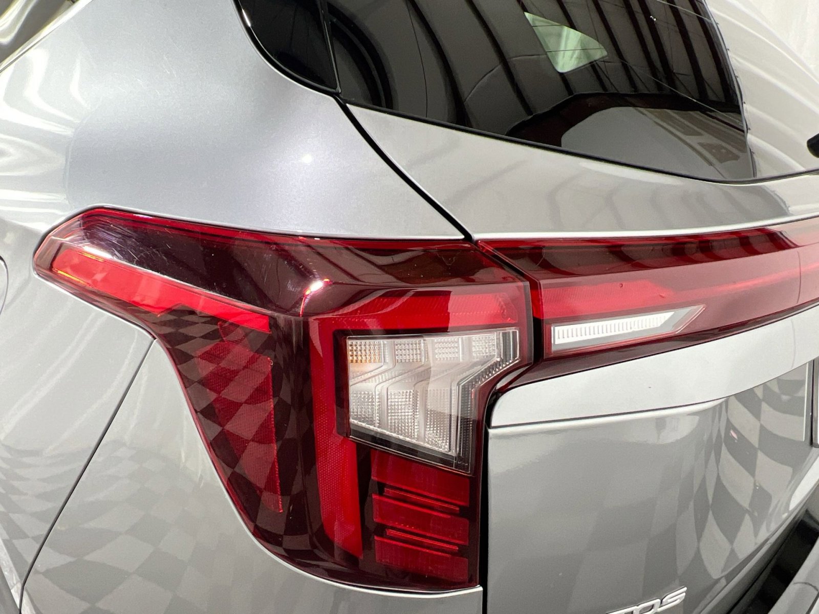 Used 2025 Kia Seltos EX image 16