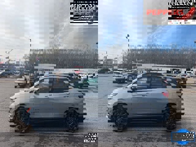 Used 2023 Chevrolet Equinox RS w/ LPO, Floor Liner Package image 3