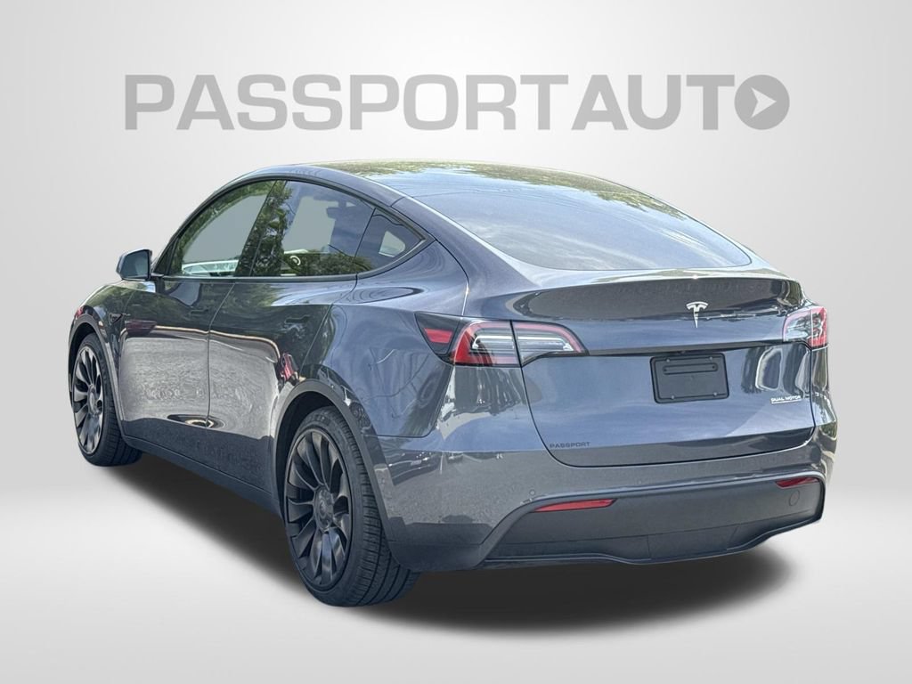 Used 2022 Tesla Model Y Performance AWD/4WD image 2