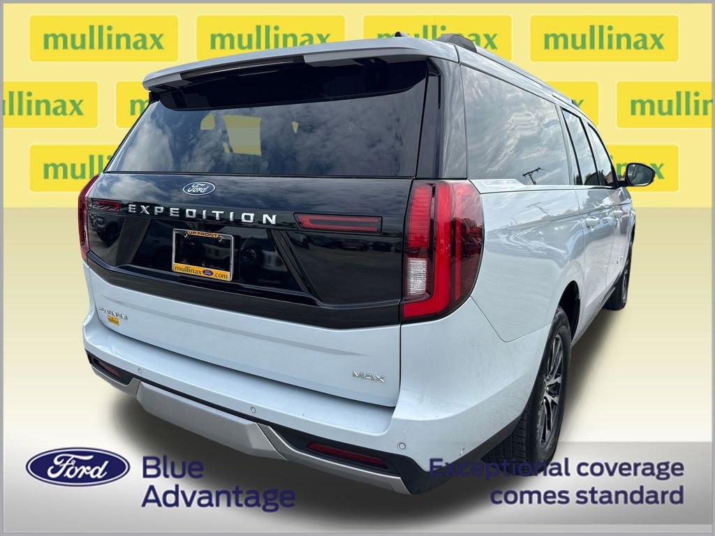 Used 2025 Ford Expedition Max Platinum AWD/4WD image 4