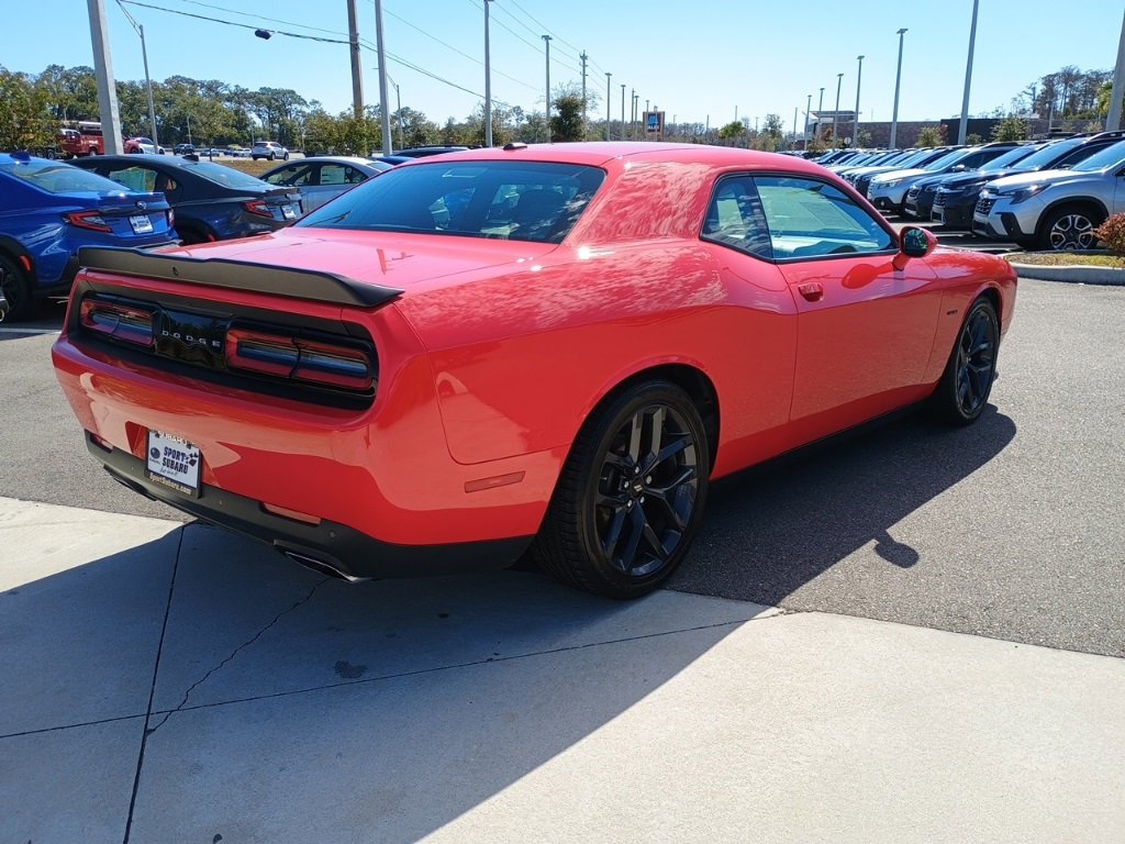 Used 2019 Dodge Challenger R/T w/ Blacktop Package image 5