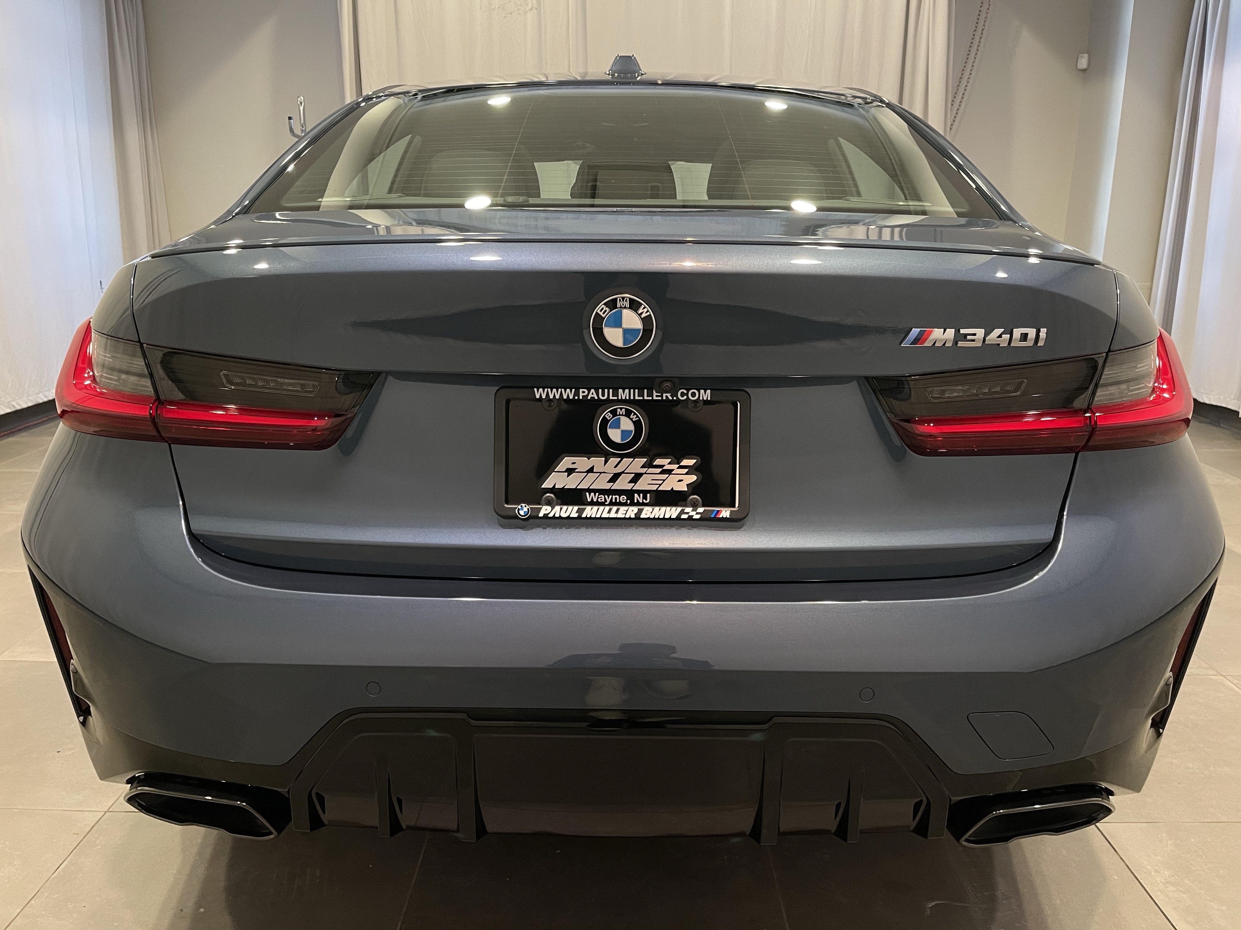 Used 2025 BMW M340i Sedan RWD image 5