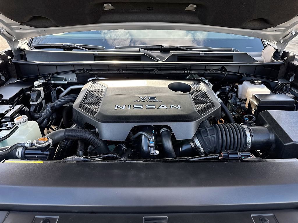 Used 2025 Nissan Armada SV image 28