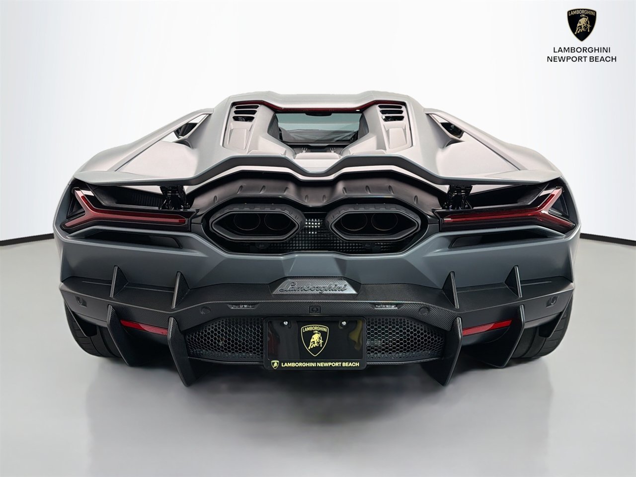 Used 2025 Lamborghini Revuelto AWD/4WD image 43
