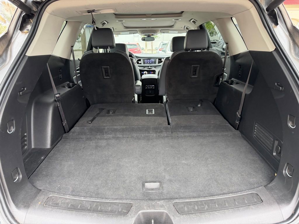Used 2020 Buick Enclave Essence image 7