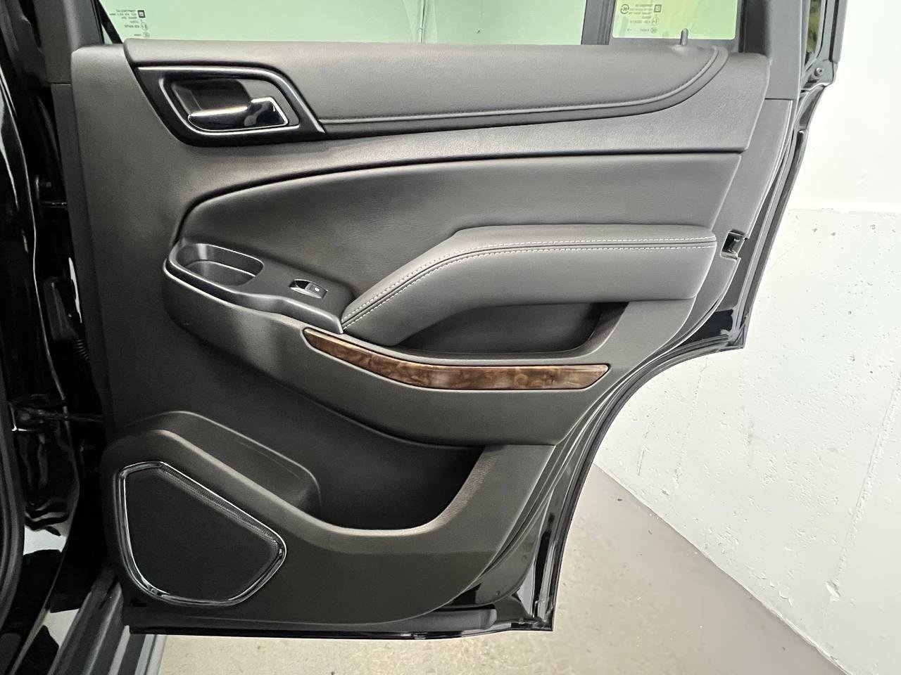 Used 2020 Chevrolet Tahoe 4WD image 18