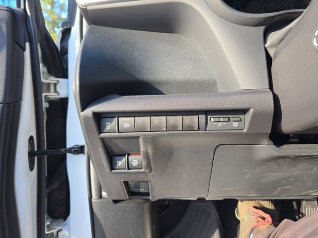 Used 2025 Toyota Sienna Limited image 26