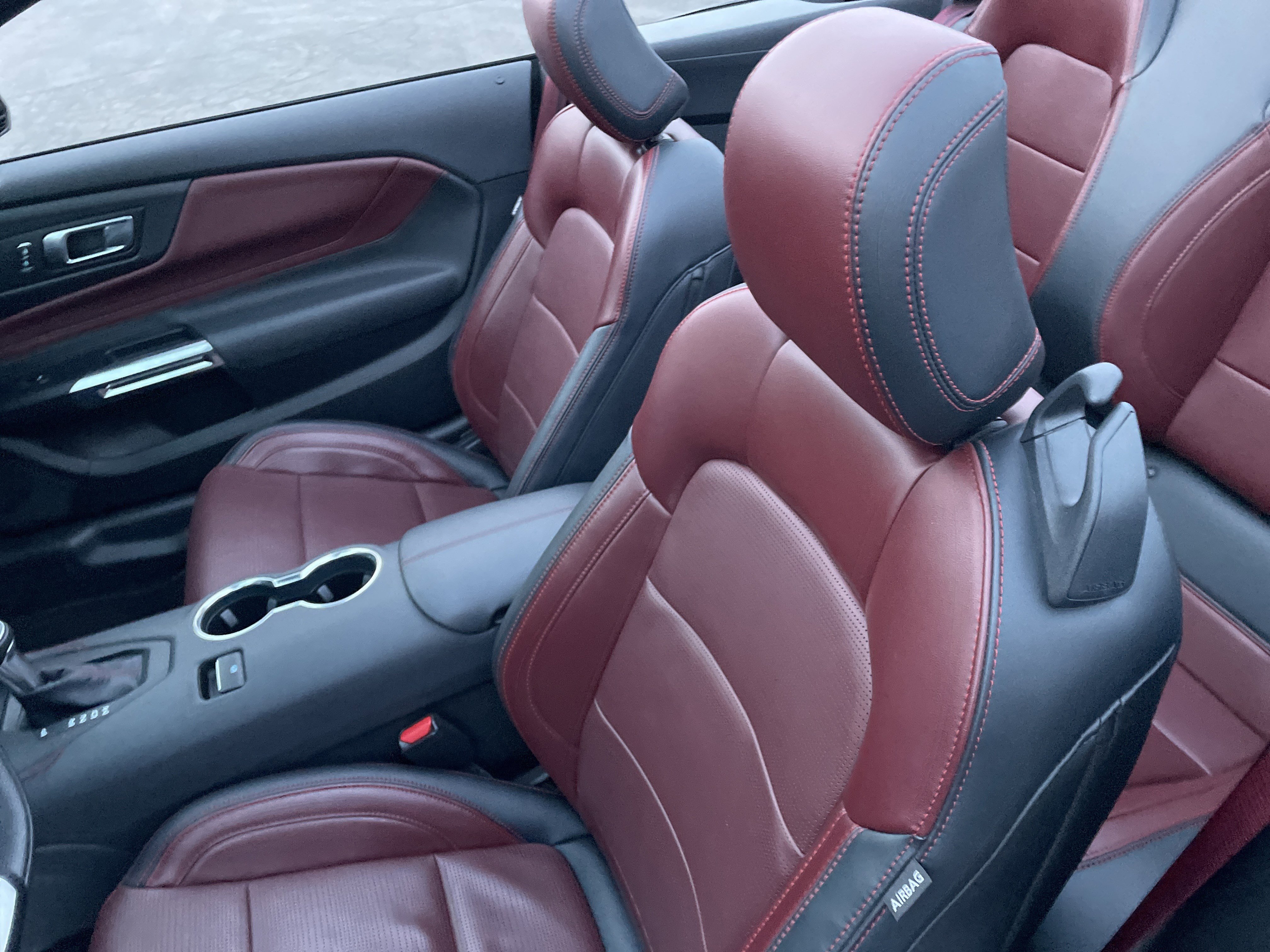 Used 2025 Ford Mustang GT Premium image 38