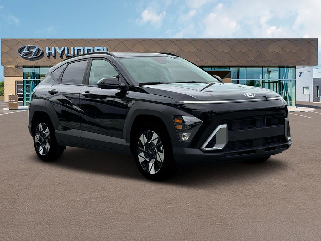 Used 2025 Hyundai Kona SEL image 11