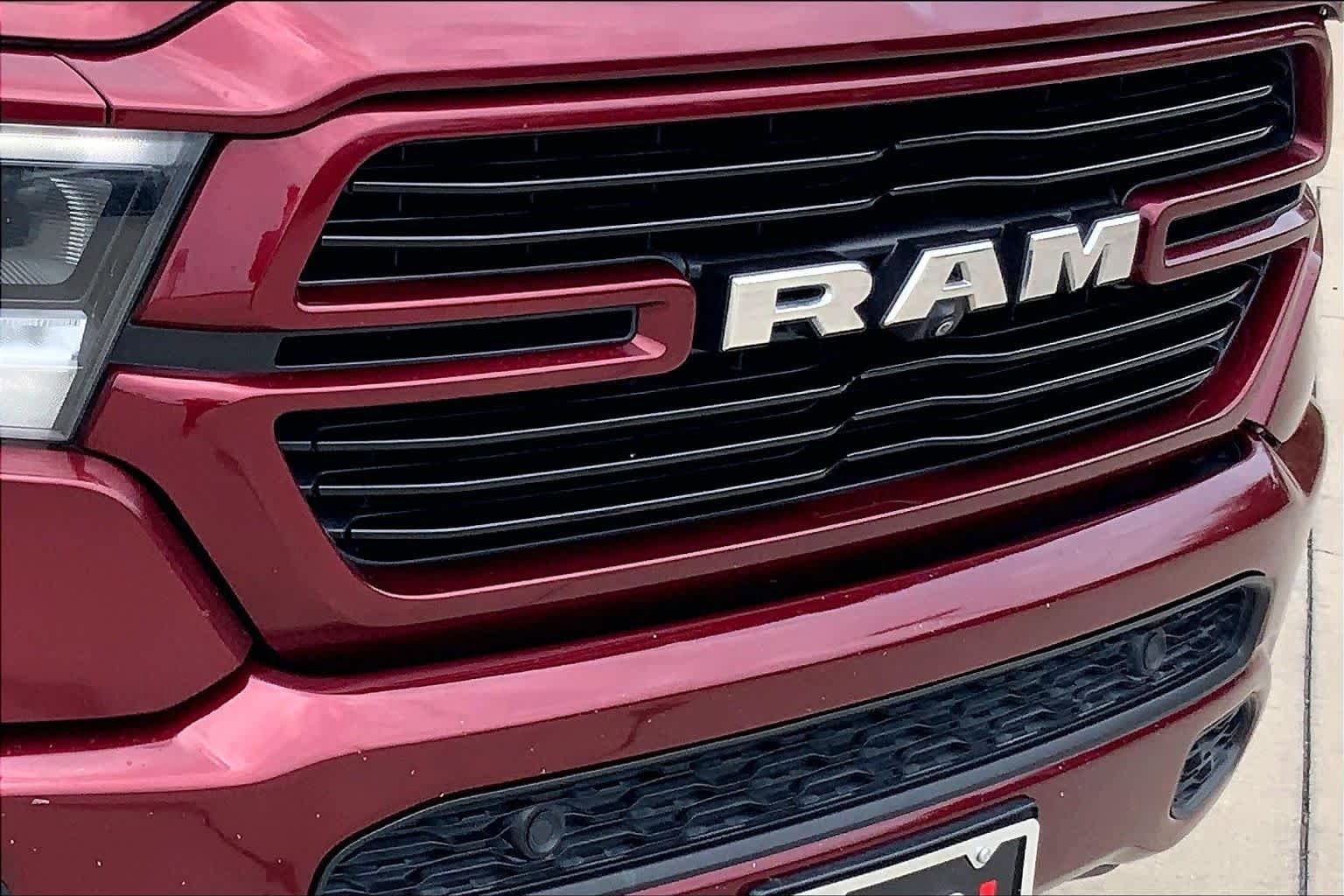 Used 2019 RAM 1500 Laramie AWD/4WD image 30