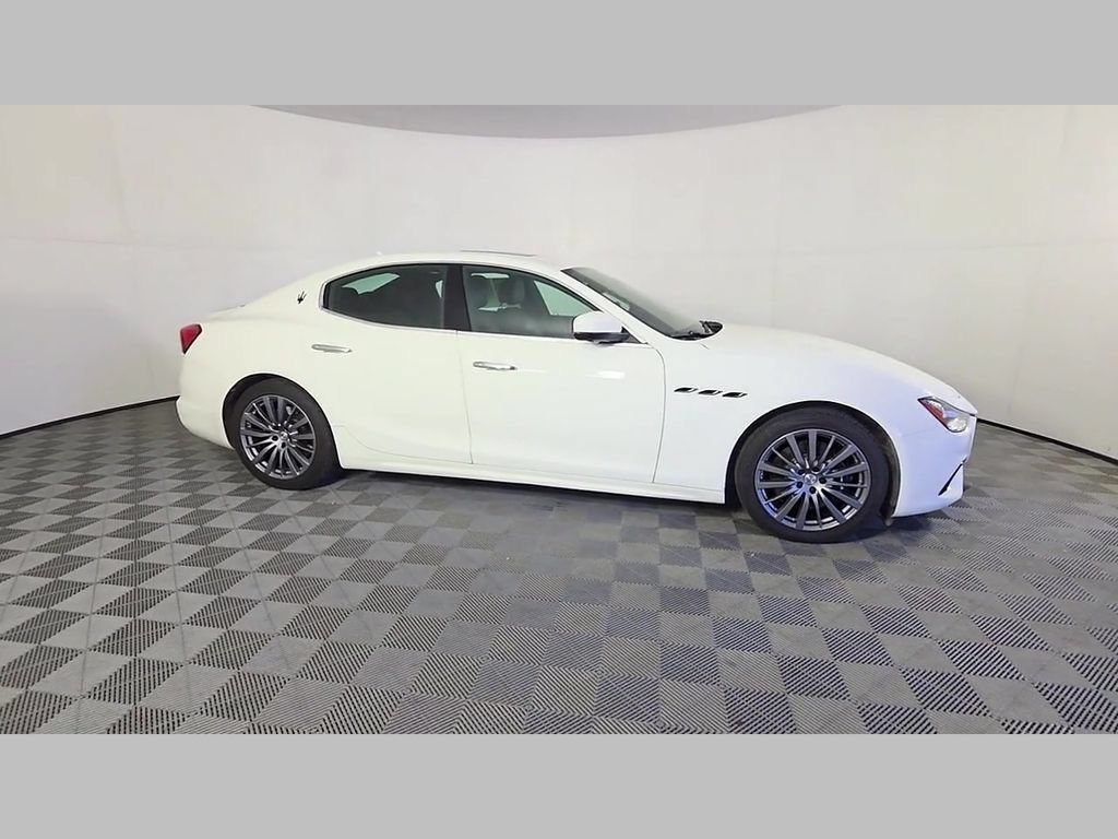 Used 2022 Maserati Ghibli Modena RWD image 34