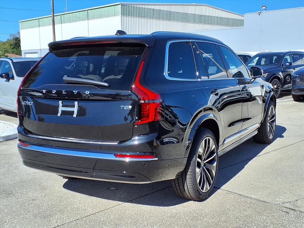 New 2026 Volvo XC90 T8 Plus w/ Protection Package Premier image 7