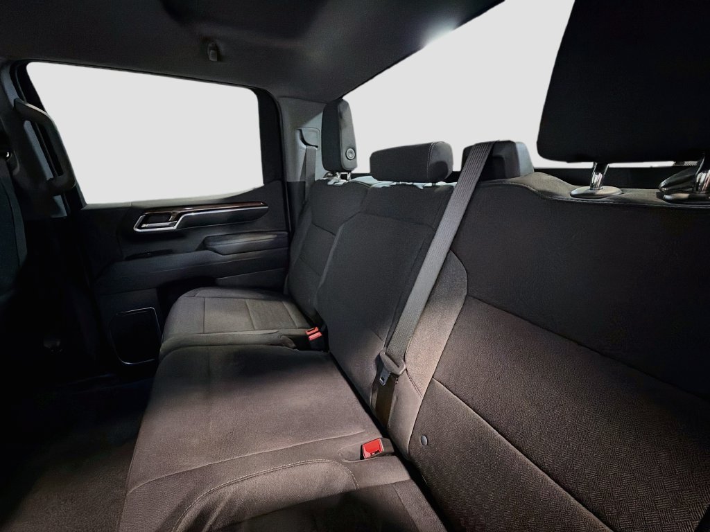 Used 2025 Chevrolet Silverado 1500 LT AWD/4WD image 22
