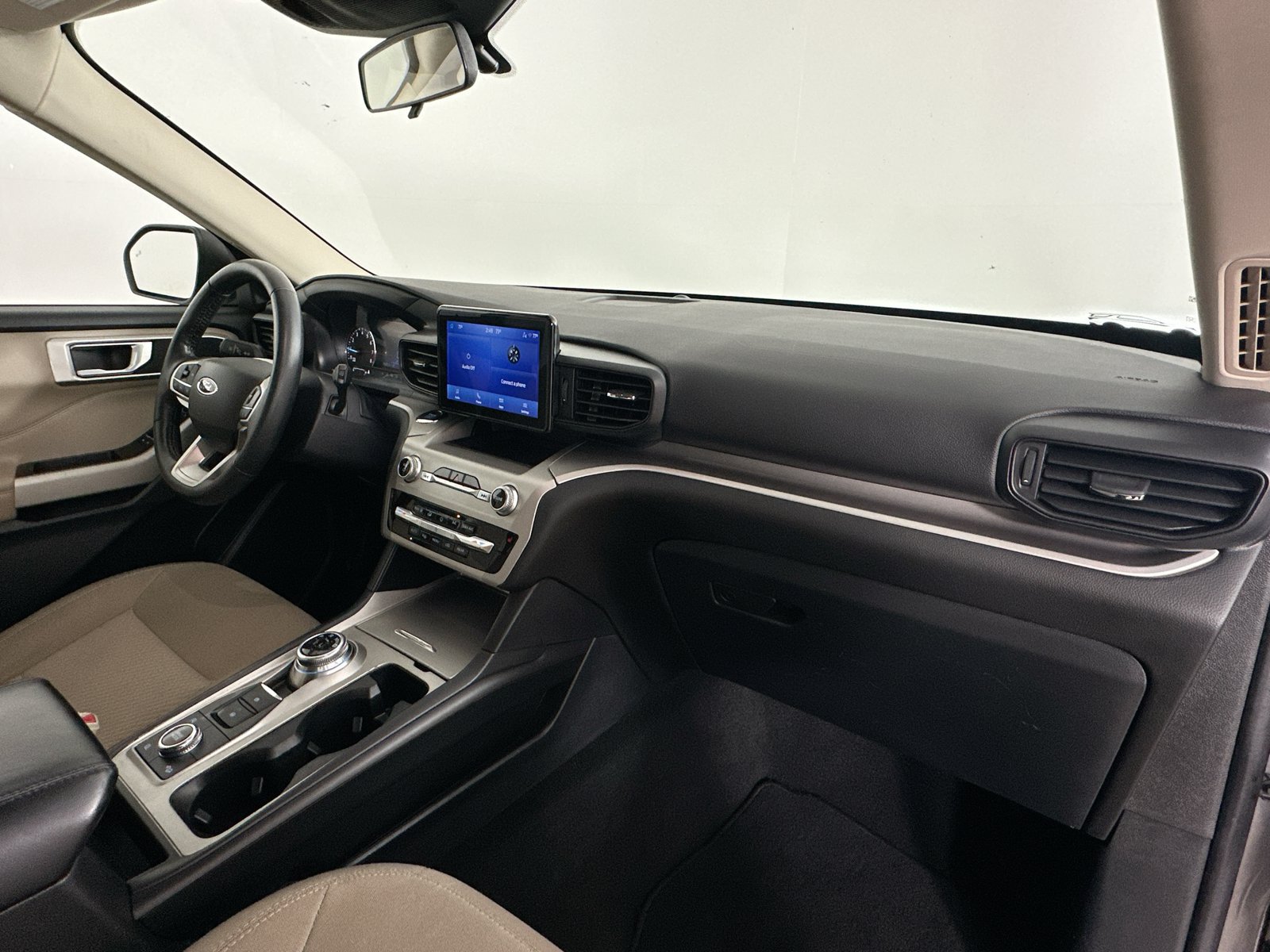 Used 2022 Ford Explorer XLT AWD/4WD image 47