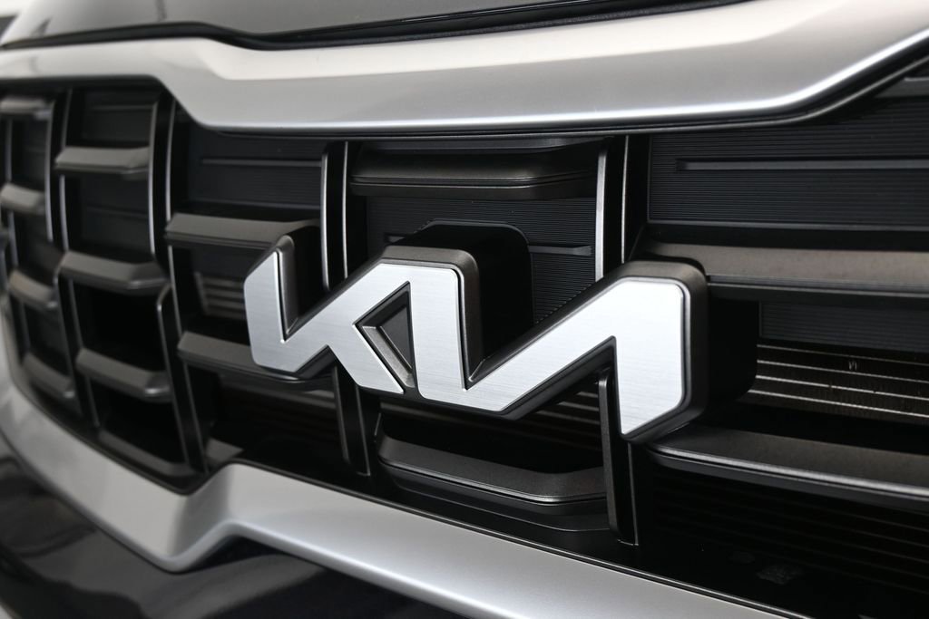 Used 2025 Kia Telluride S FWD image 37