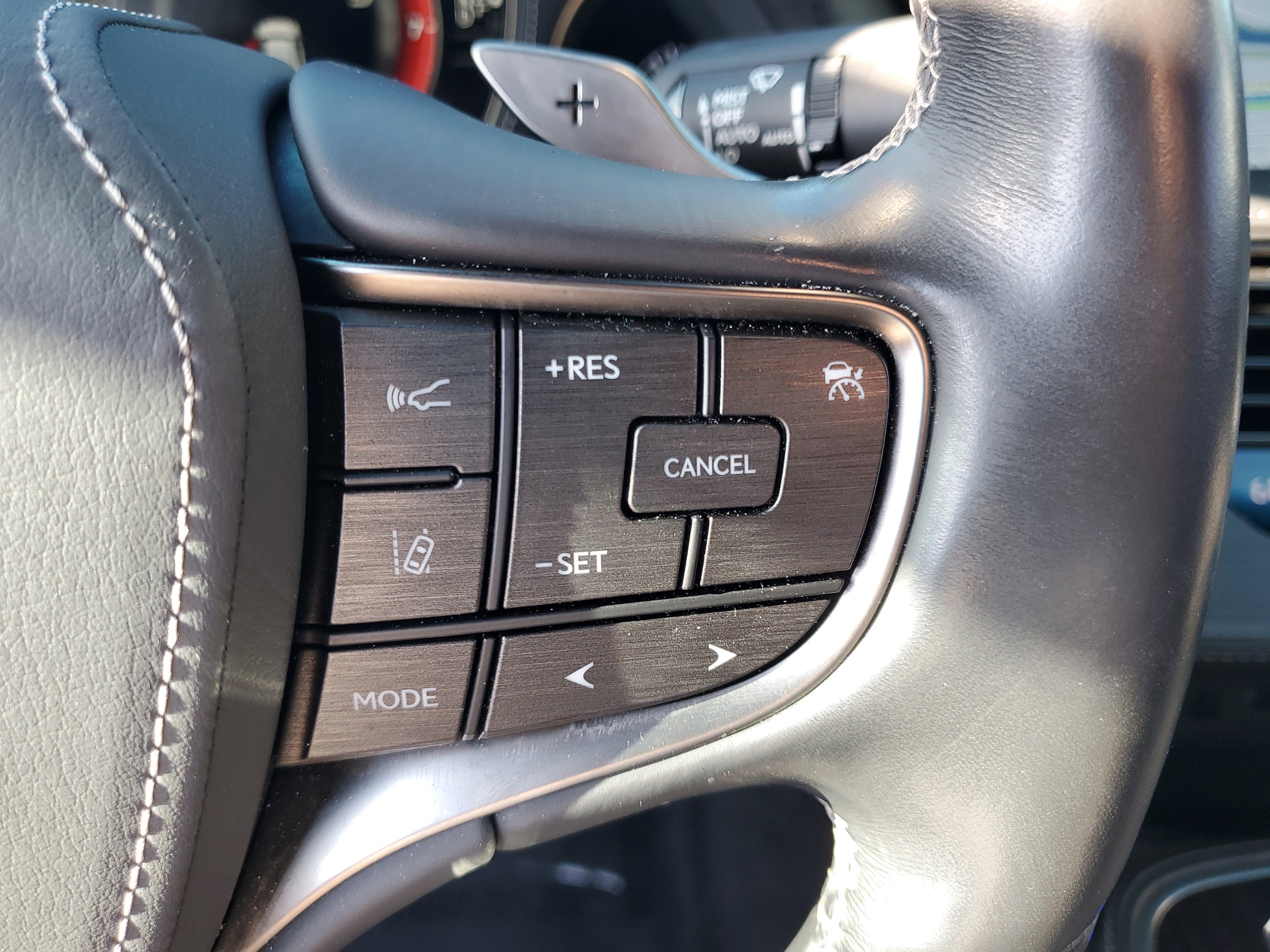 Used 2020 Lexus LS 500 image 25