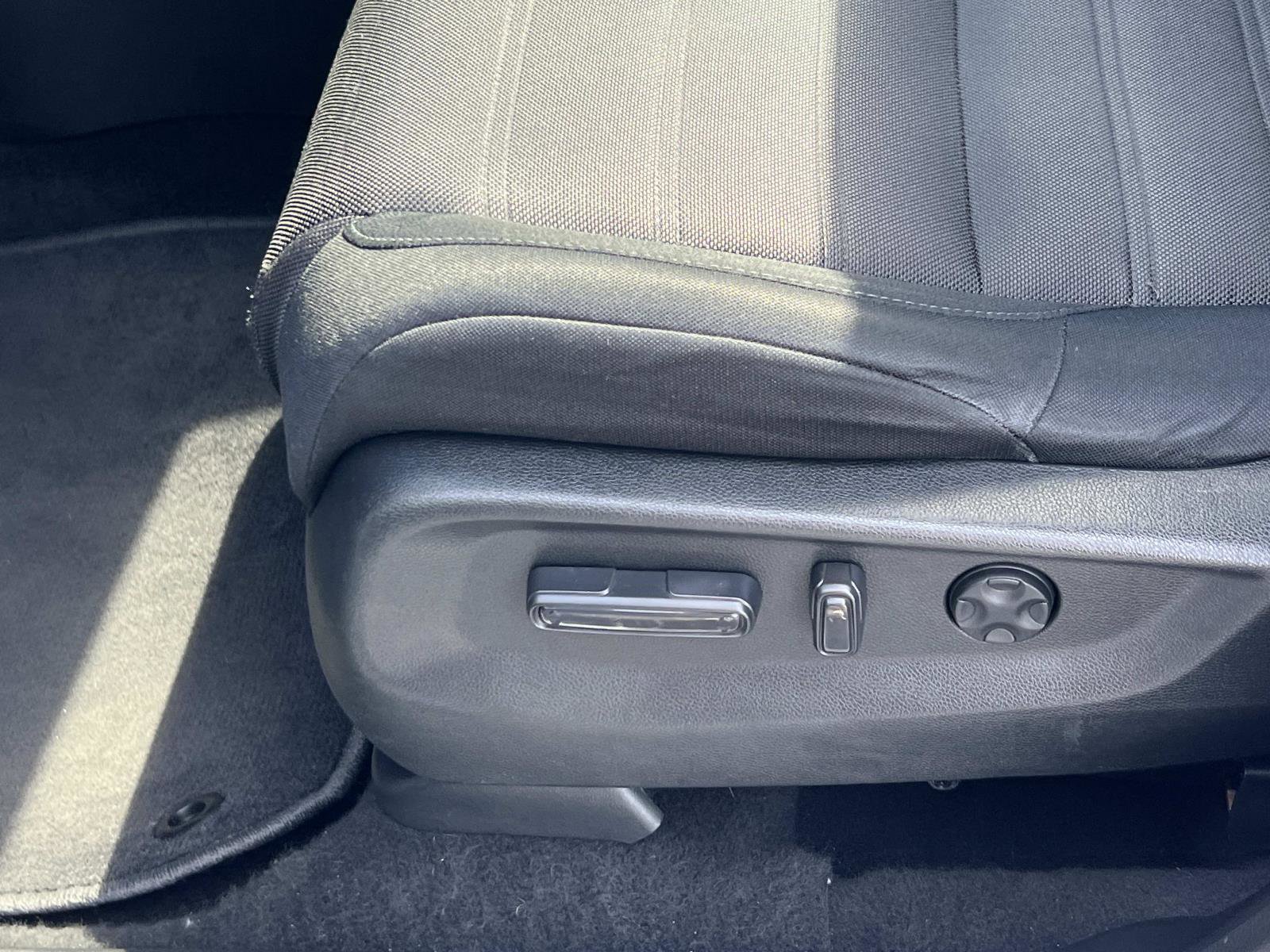 Certified 2019 Honda CR-V EX image 17