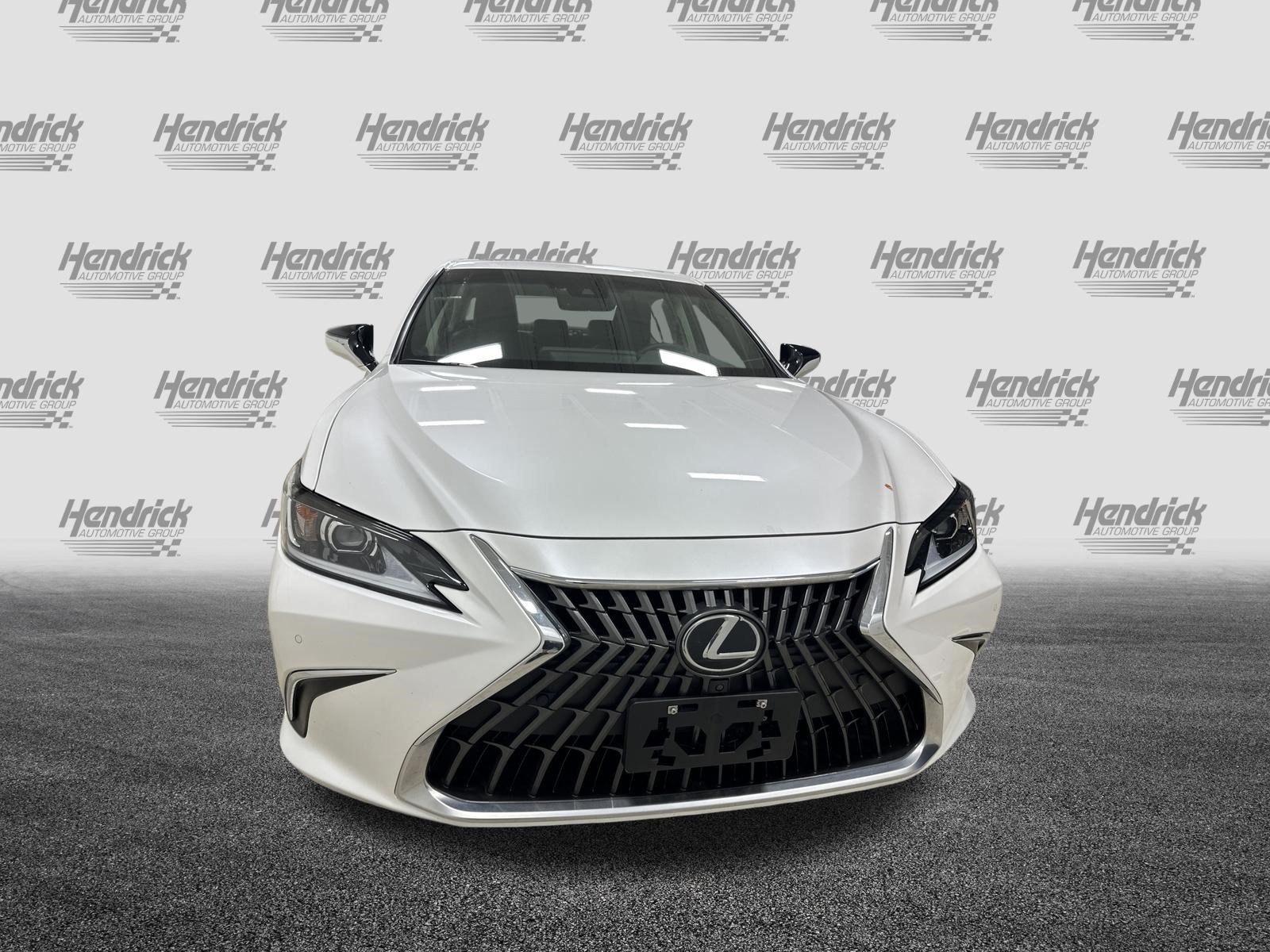 Certified 2025 Lexus ES 300h w/ Technology Package FWD image 3