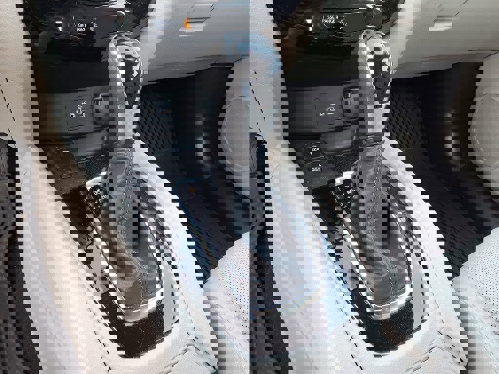 Used 2022 Nissan Rogue Sport SL image 14