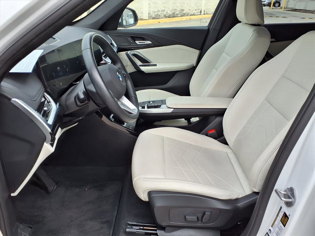 Used 2026 BMW X1 xDrive28i image 13