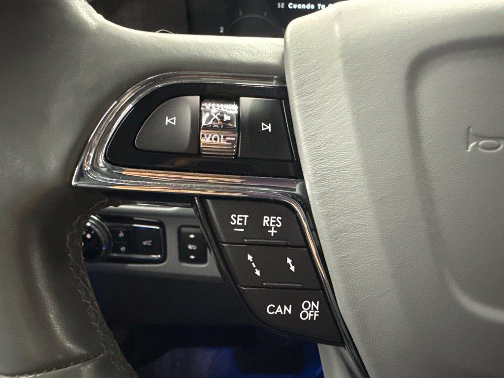 Used 2018 Lincoln Navigator Reserve w/ Technology Package AWD/4WD image 26