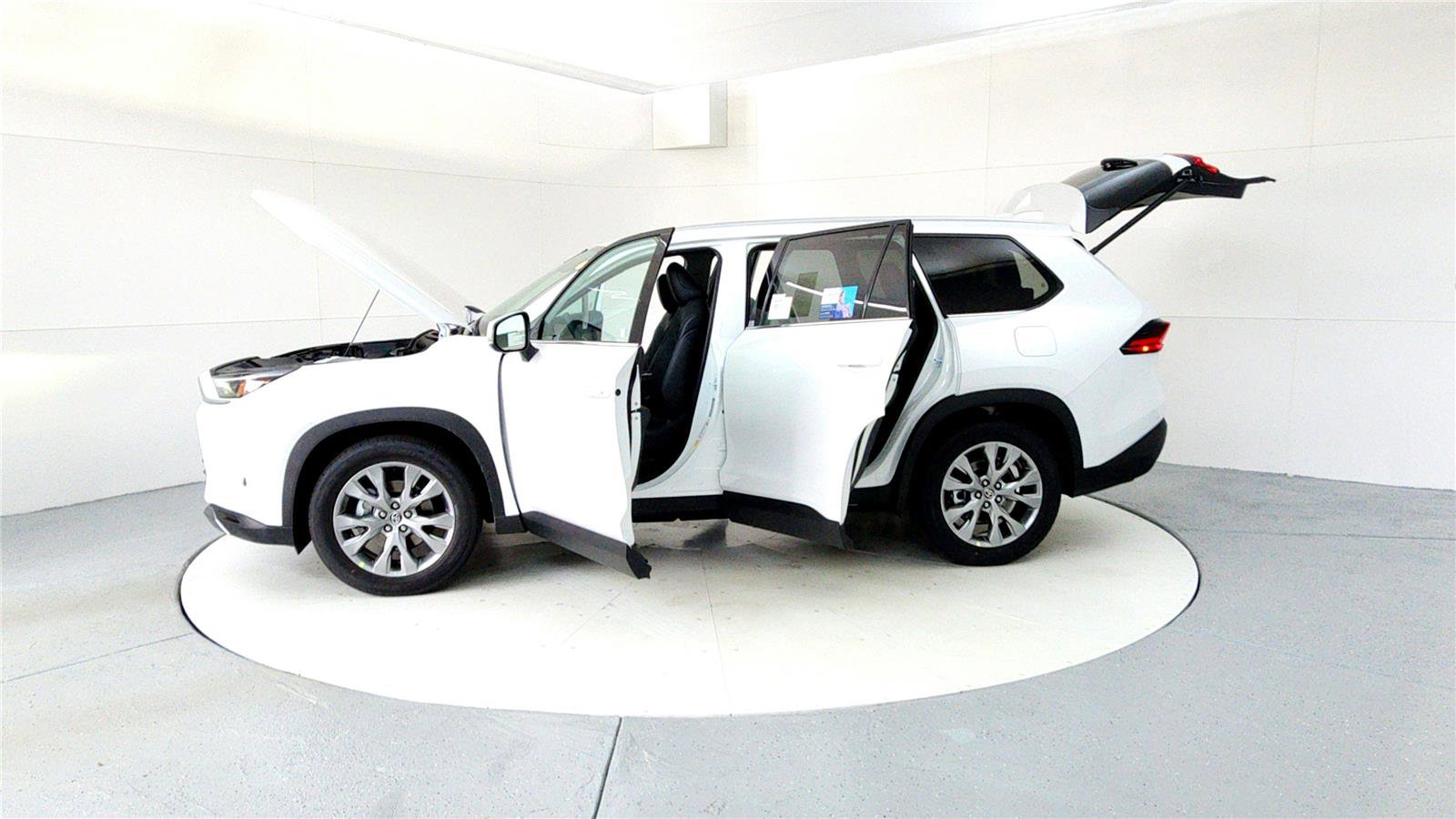 New 2025 Toyota Grand Highlander FWD image 10