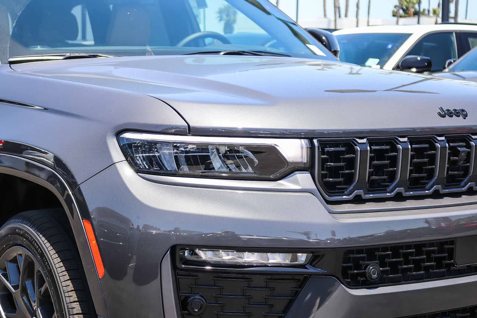 New 2026 Jeep Grand Cherokee Summit AWD/4WD image 7