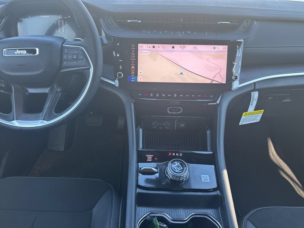 New 2026 Jeep Grand Cherokee Altitude AWD/4WD image 18