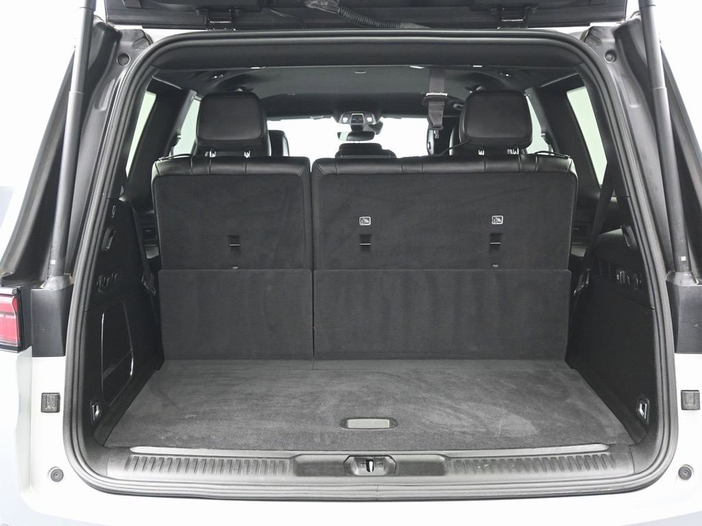 Used 2024 Jeep Wagoneer Series II w/ Flexible Seating Group image 13