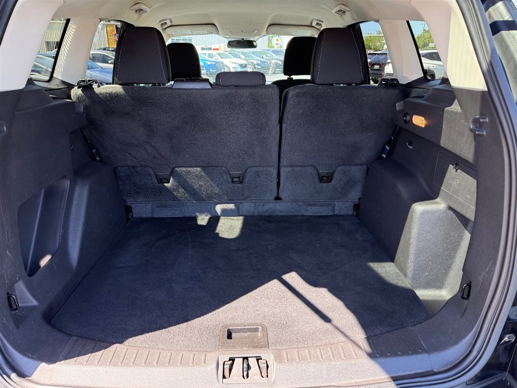 Used 2017 Ford Escape SE w/ Equipment Group 201A image 12