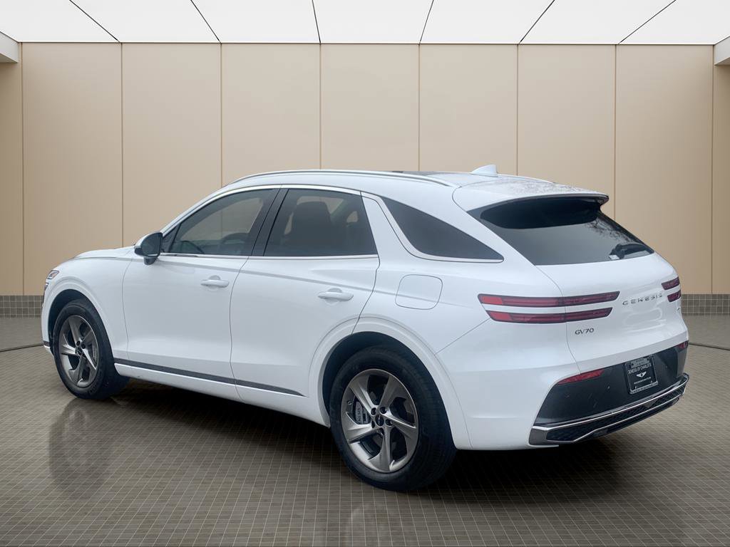 Certified 2026 Genesis GV70 2.5T Select image 3