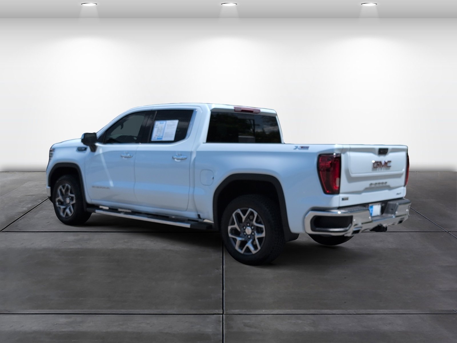 Used 2026 GMC Sierra 1500 SLT w/ SLT Premium Plus Package AWD/4WD image 3