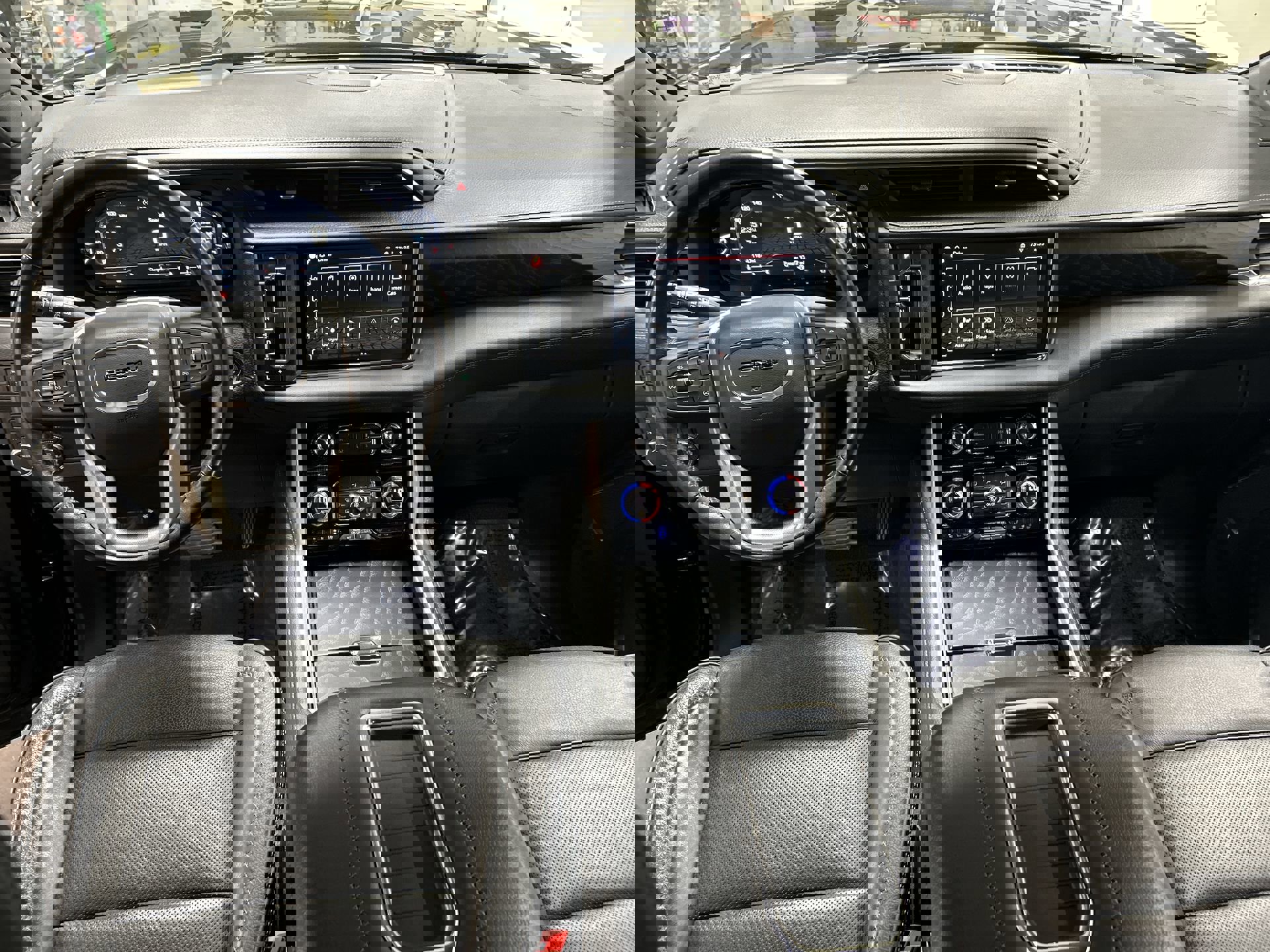 Used 2022 GMC Yukon XL Denali image 22