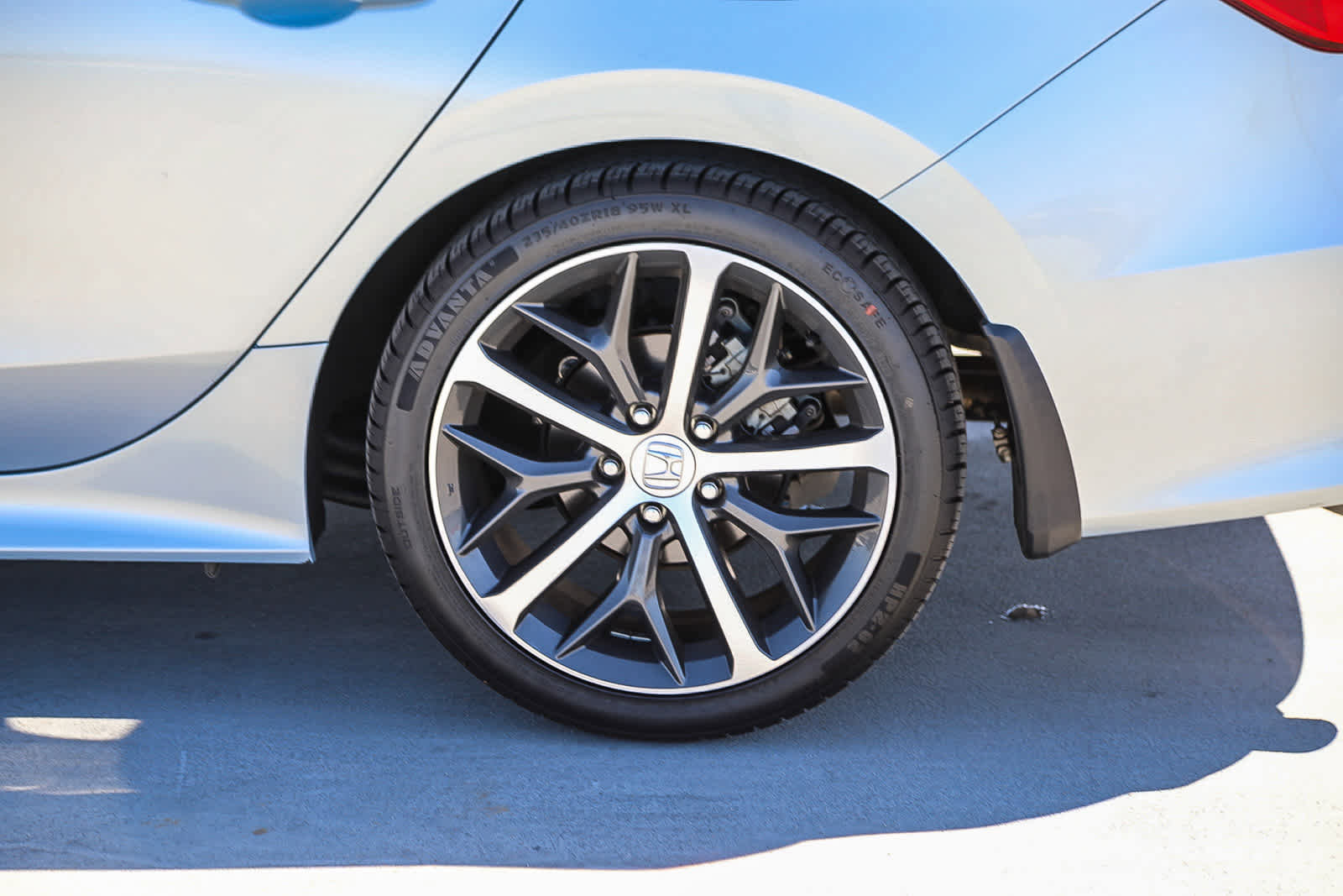 Used 2022 Honda Civic Touring image 11