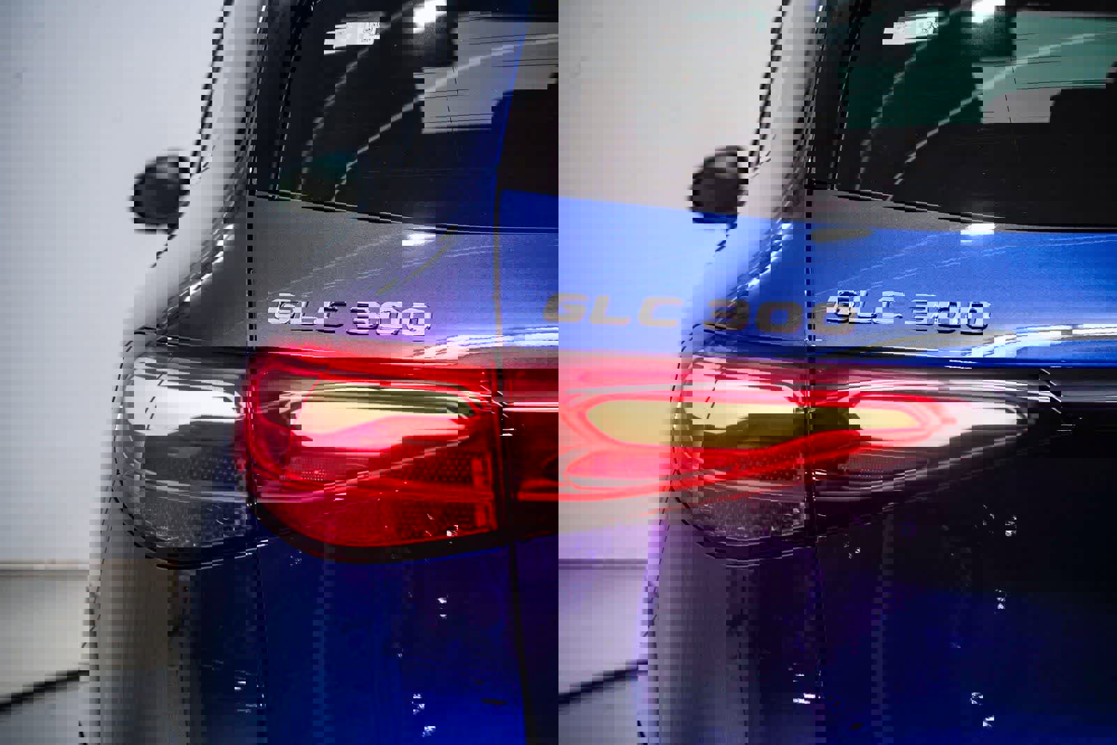 Used 2026 Mercedes-Benz GLC 300 image 9