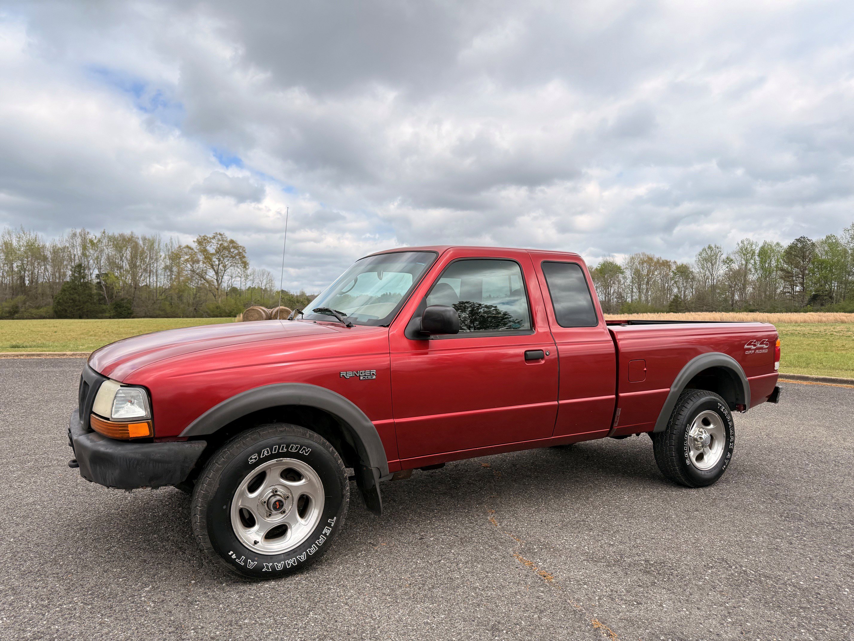 Used 1998 Ford Ranger XLT image 1