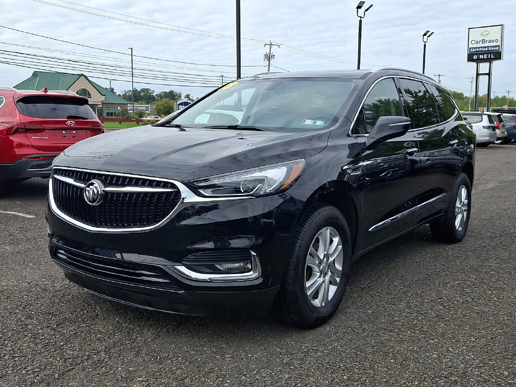 Certified 2018 Buick Enclave Essence w/ Trailering Package FWD image 3