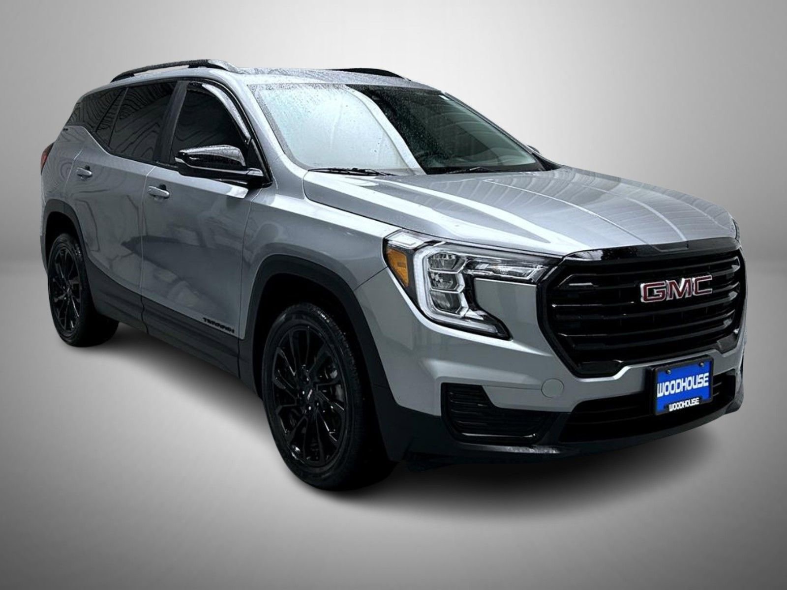 Used 2023 GMC Terrain SLE w/ Elevation Edition image 3